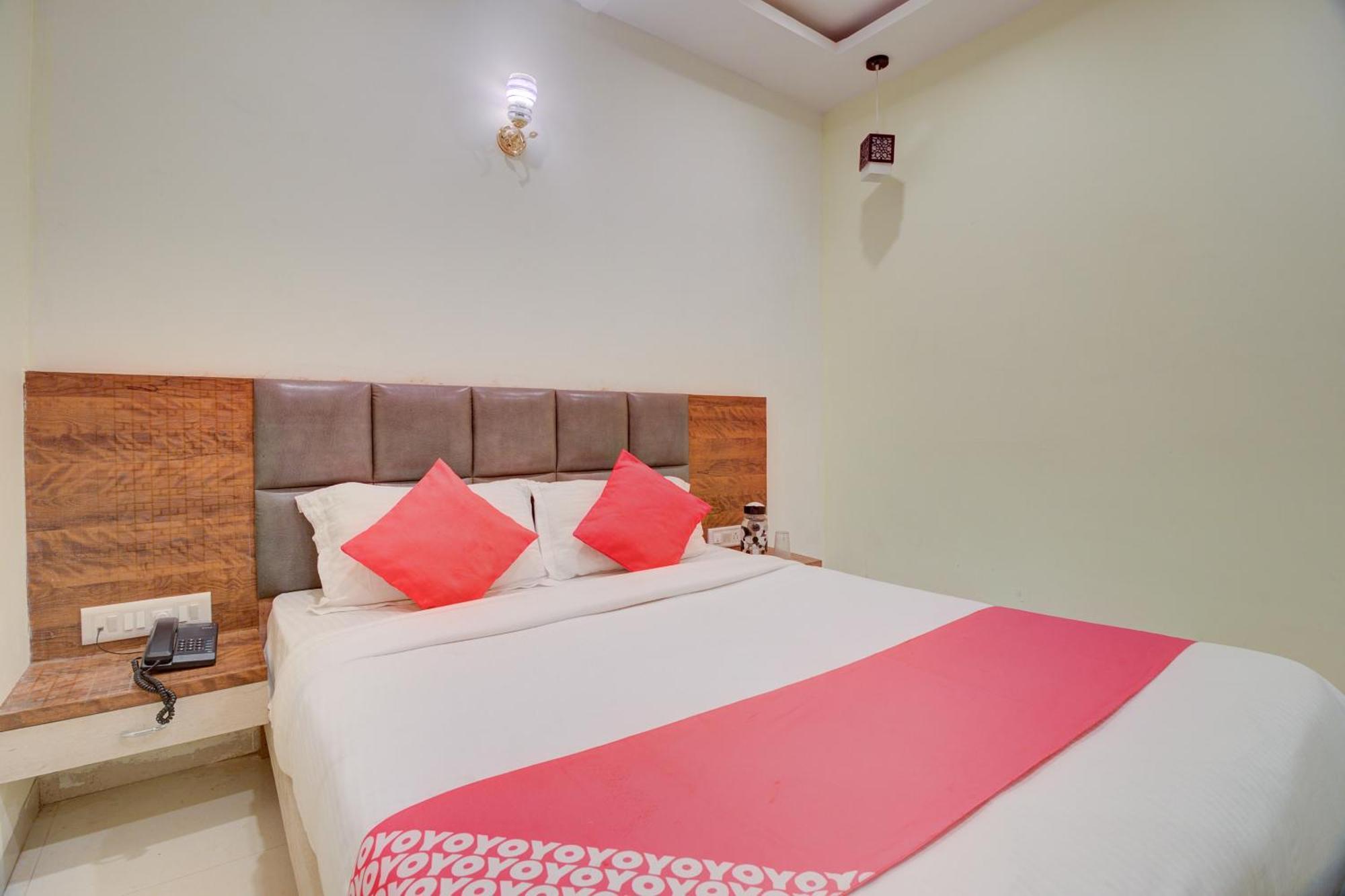 Hotel O Royal Orbit Mumbai Exterior photo